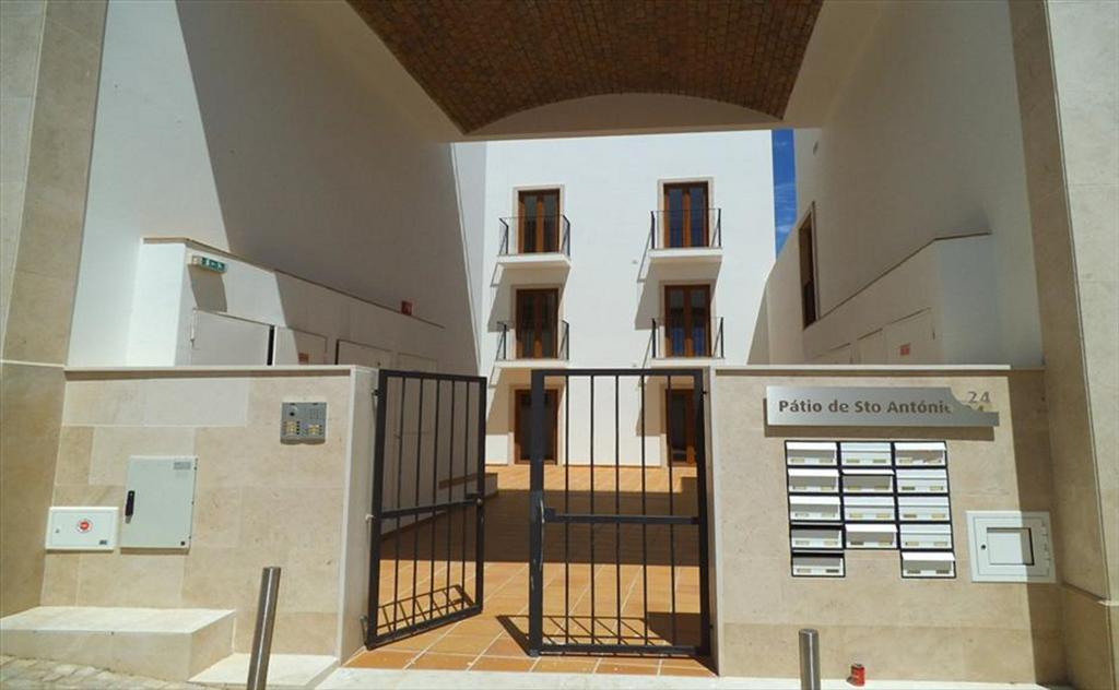 Henri'S Apartments - Pateo De Santo Antonio Lagos Ngoại thất bức ảnh